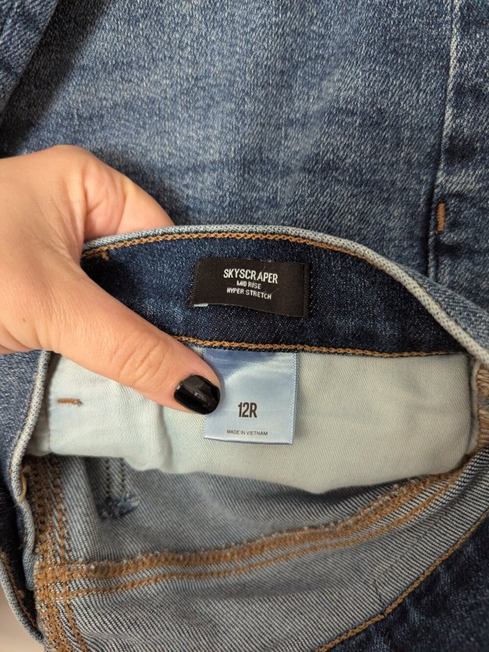 Express Skyscraper Mid Rise Jeans, Size 12 - Picture 2 of 3